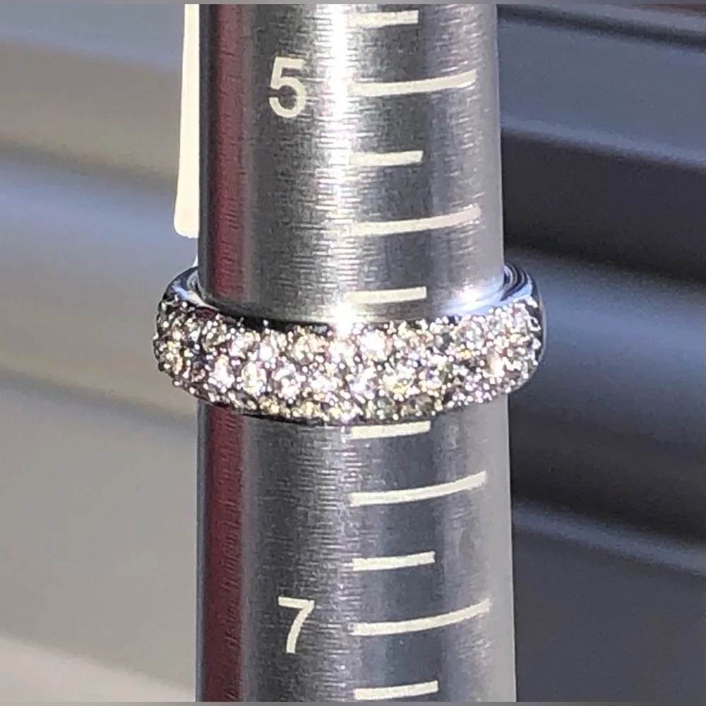 Austrian Crystal Silver Tone Ring - Picture 3 of 10